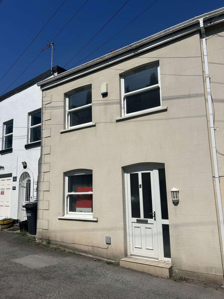 Main image of property: Kents Lane, Torquay, TQ1 2PP