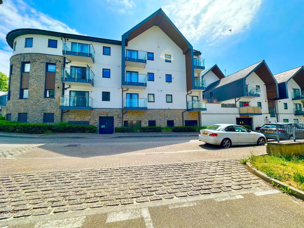 Main image of property: Willowfield Road, Torquay, TQ2 8GS