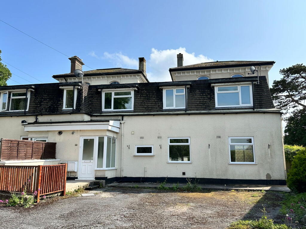 3 bedroom semi-detached house