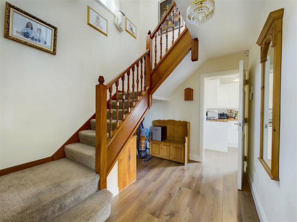5 bedroom detached house for sale in Pennine View, Great Eccleston