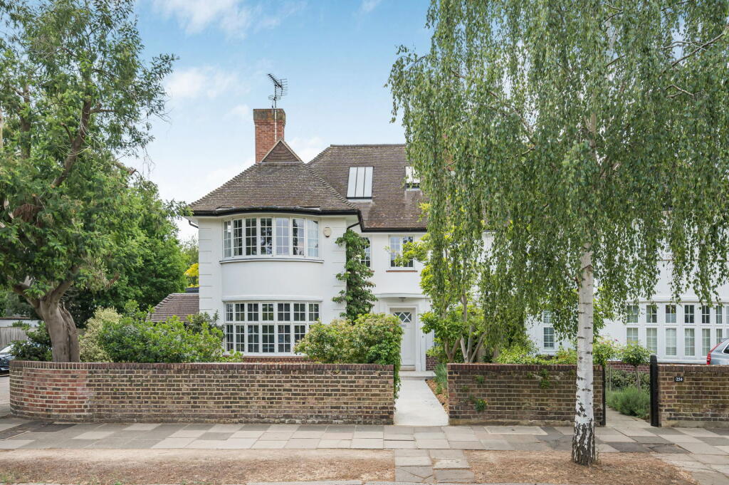Main image of property: Sheen Lane, London, SW14 8RL