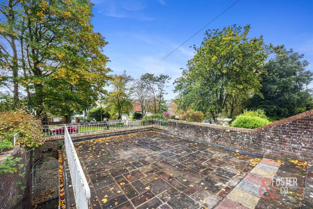 Additional property image - Surrenden Crescent, Brighton