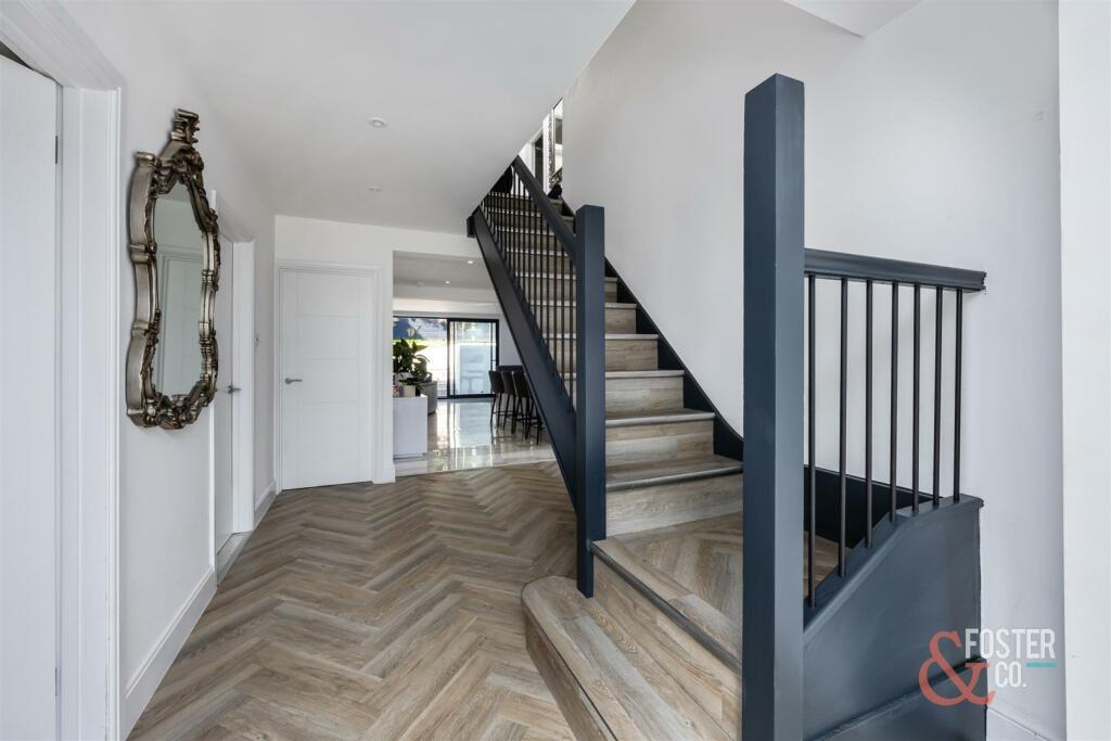 Additional property image - Eastwick Close, Brighton