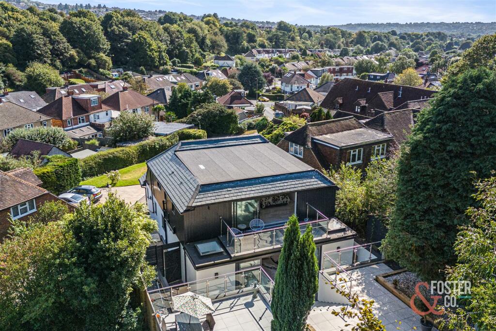 Additional property image - Eastwick Close, Brighton