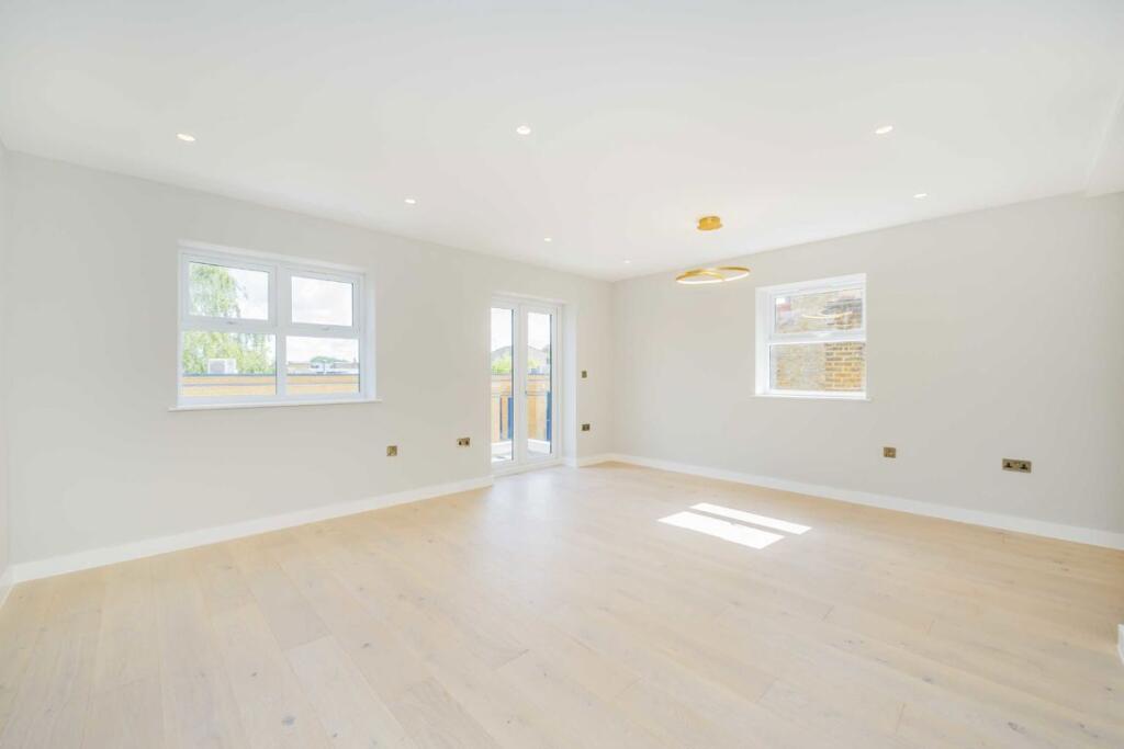 Main image of property: The Broadway, Wimbledon