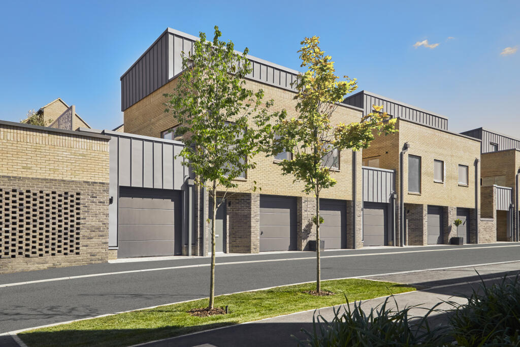 Additional property image - Denny End Road, 
Waterbeach, 
Cambridge, 
CB25 9QE