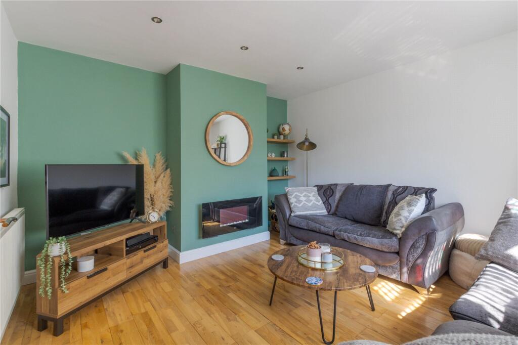 3 bedroom terraced house