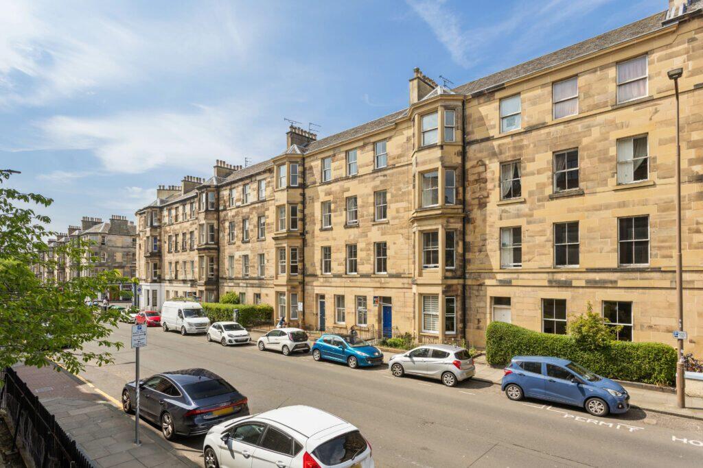 Main image of property: 3f1, 9 Bernard Terrace, Newington, Edinburgh, EH8 9NU