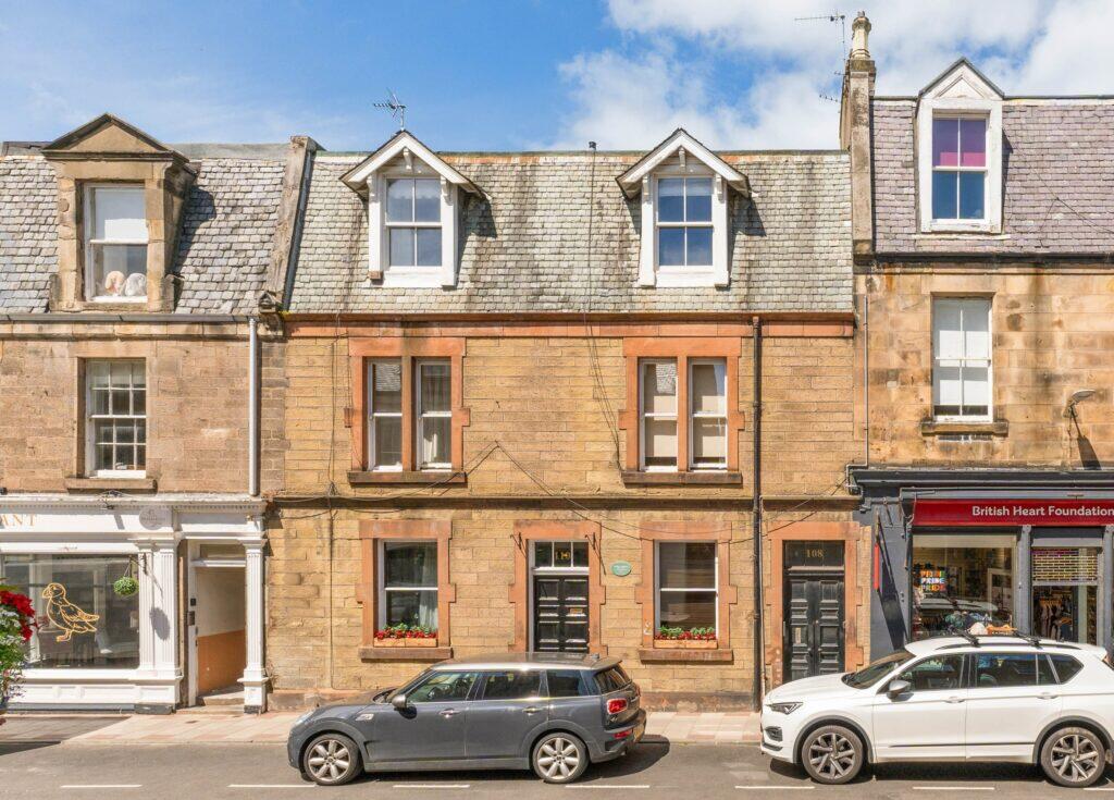 Main image of property: 108b High Street, North Berwick, EH39 4HE