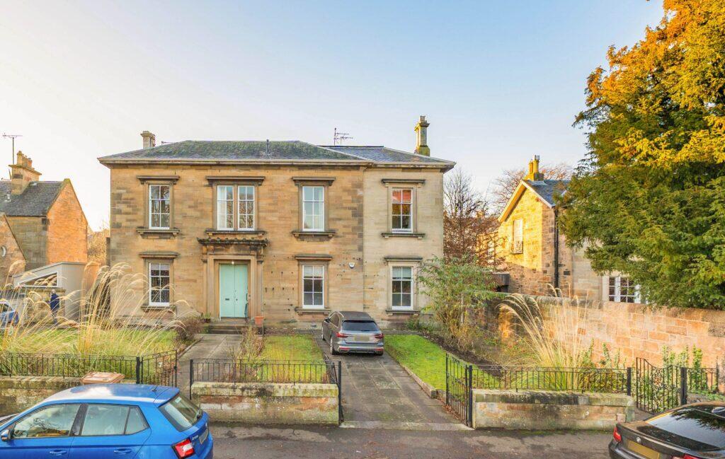 Main image of property: 7b, Greenhill Gardens, Edinburgh, EH10 4BN