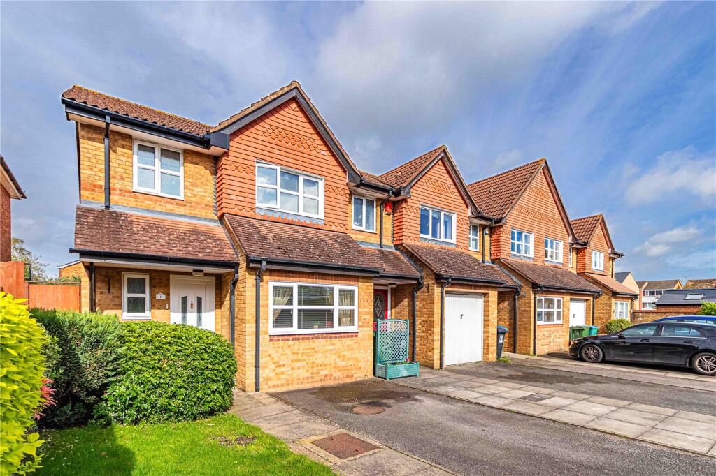 Main image of property: High Road, Leavesden, Watford, Hertfordshire, WD25
