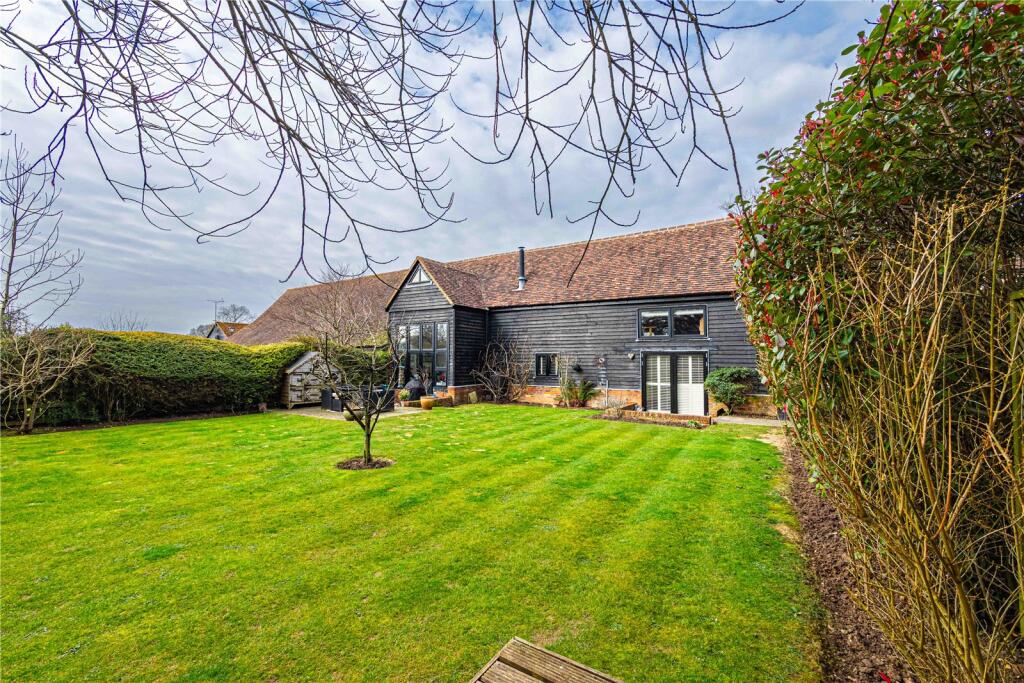 Main image of property: Flaunden Lane, Bovingdon, Hemel Hempstead, Hertfordshire, HP3