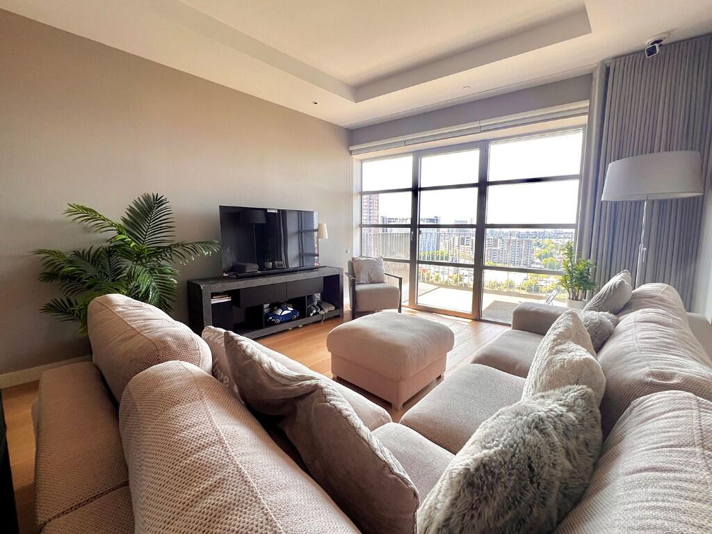 Main image of property: Hope Street, London, E14