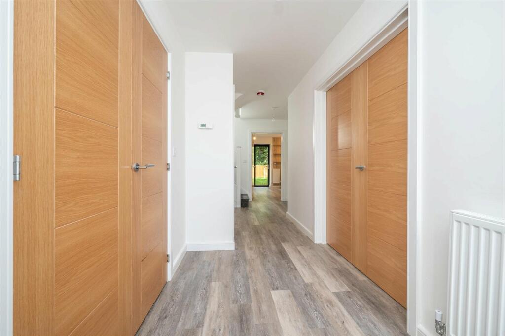 3 bedroom detached house for sale in Compton Road West, Wolverhampton, WV3