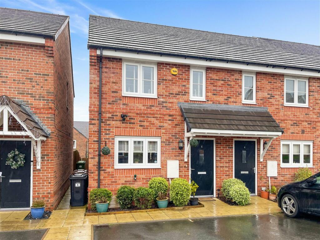 2 bedroom semidetached house for sale in Leese Drive, Cheswick Green