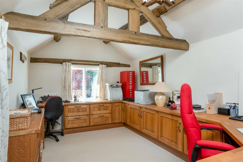 Additional property image - High Street, Henley-in-Arden, B95 5BN