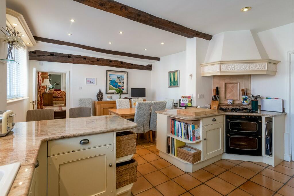 Additional property image - High Street, Henley-in-Arden, B95 5BN
