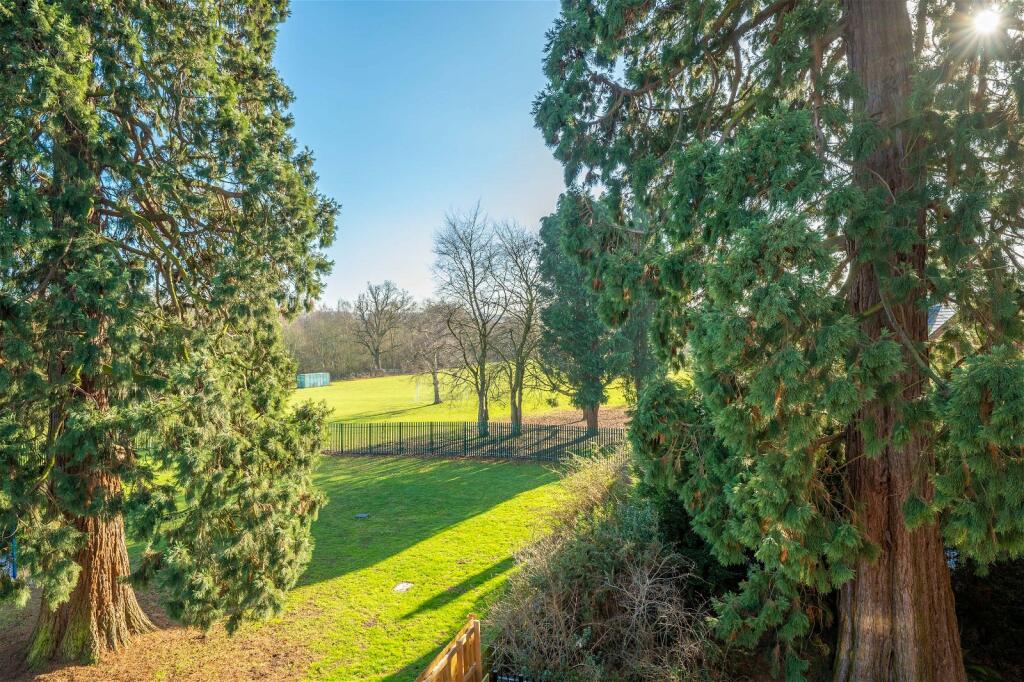 Additional property image - Stratford Road, Henley-in-arden, B95 6AE