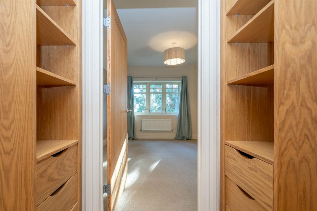 Additional property image - Stratford Road, Henley-in-arden, B95 6AE