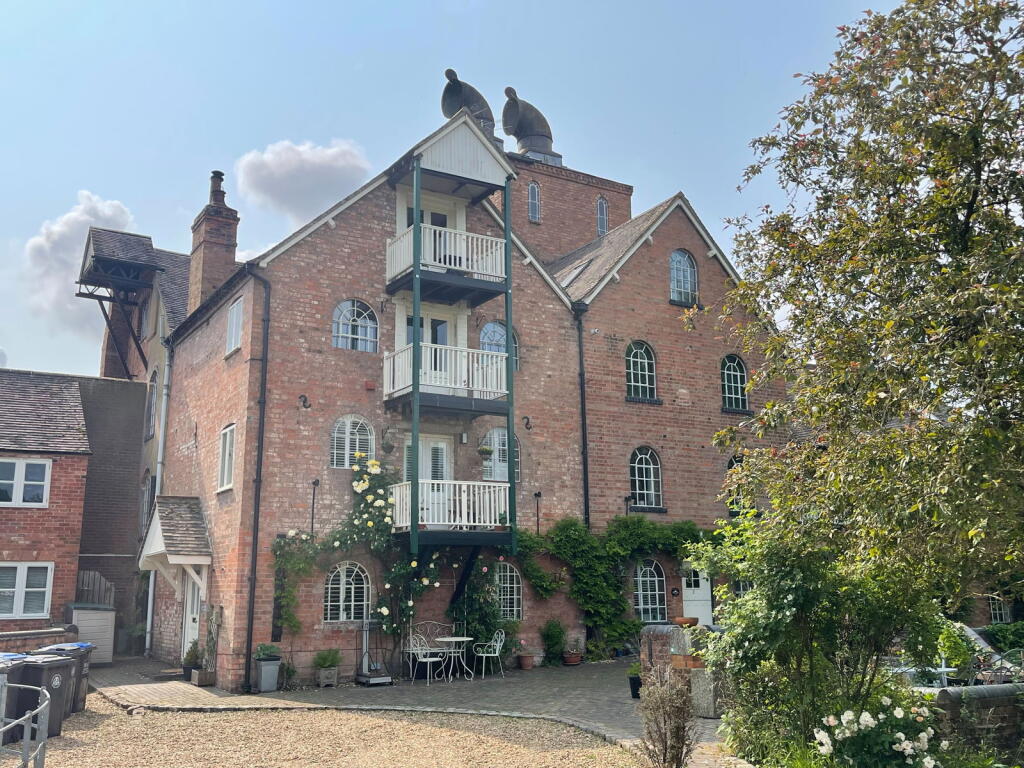 Main image of property: Mill Lane, Great Alne, Alcester, B49 6JA