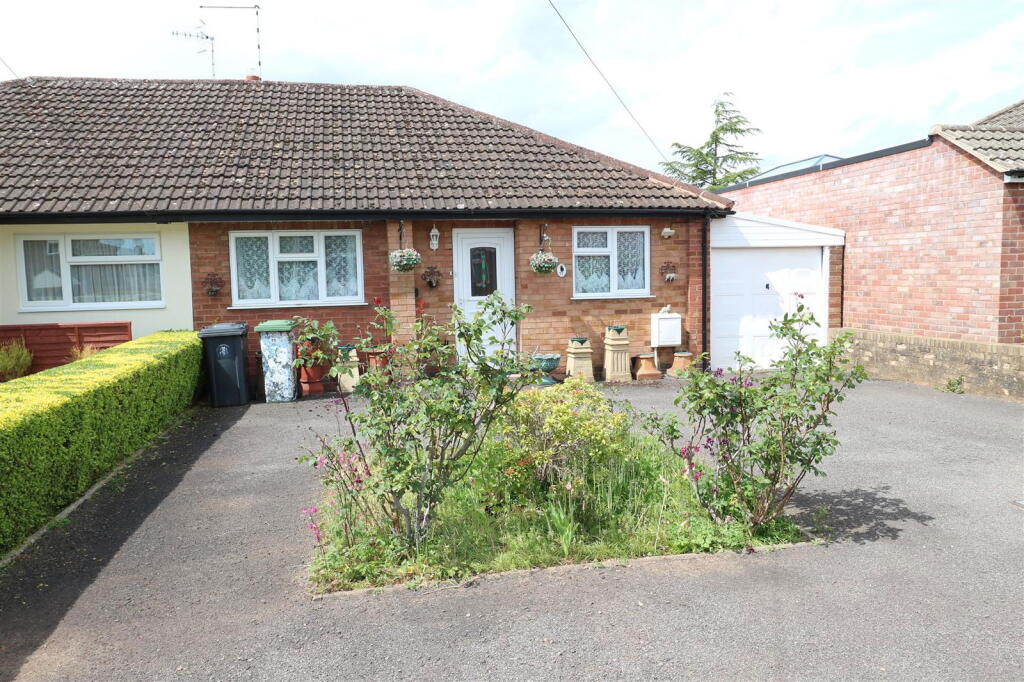 Main image of property: Meadow Road, Henley-in-Arden