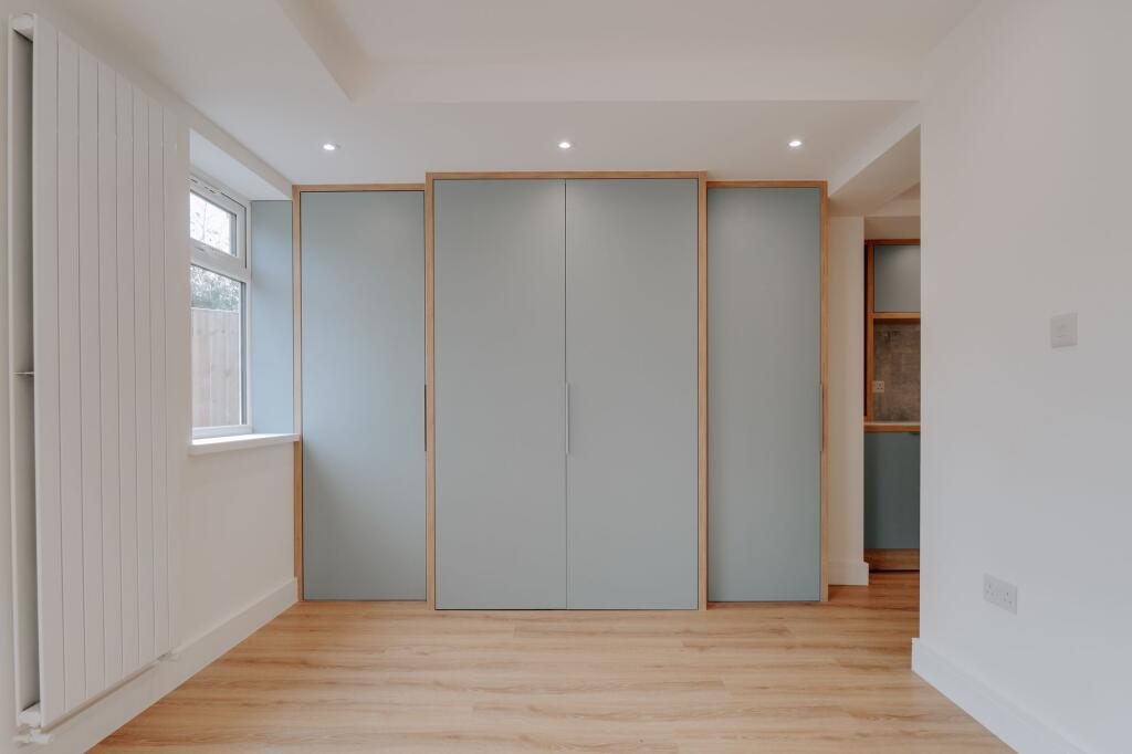 Additional property image - Hornbeams, Bricket Wood, AL2