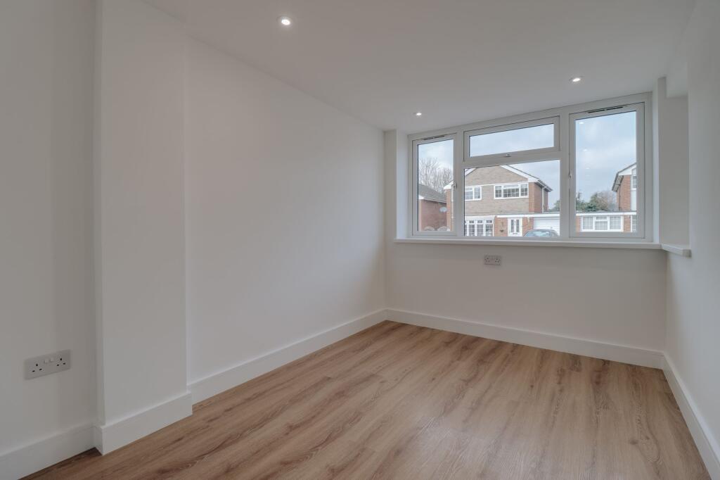 Additional property image - Hornbeams, Bricket Wood, AL2