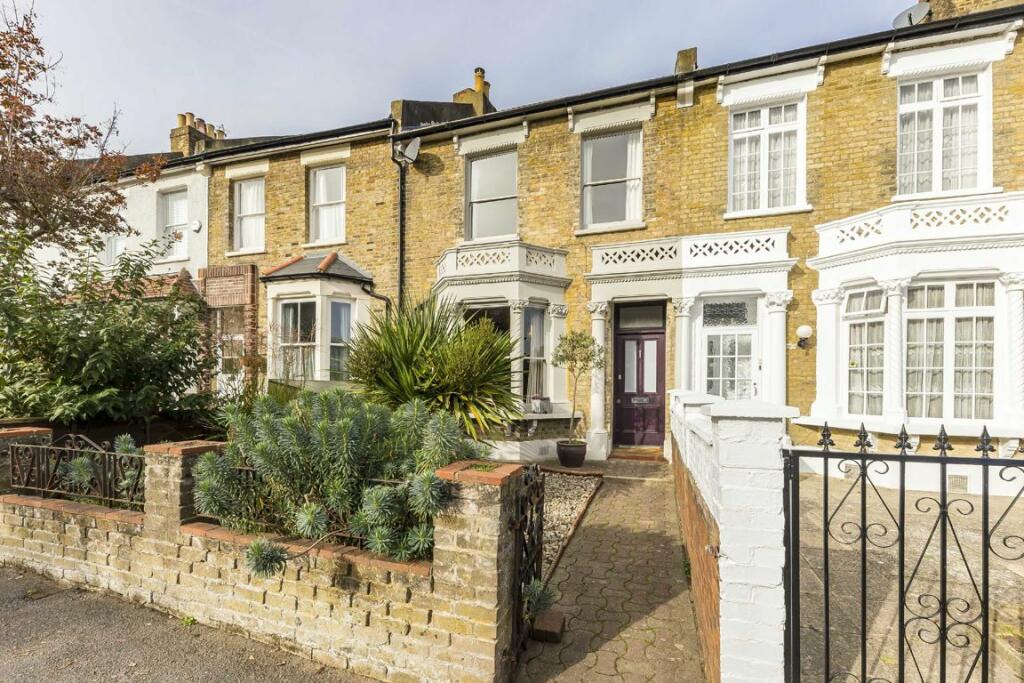 5 bedroom terraced house for sale in Friern Road, East Dulwich, SE22