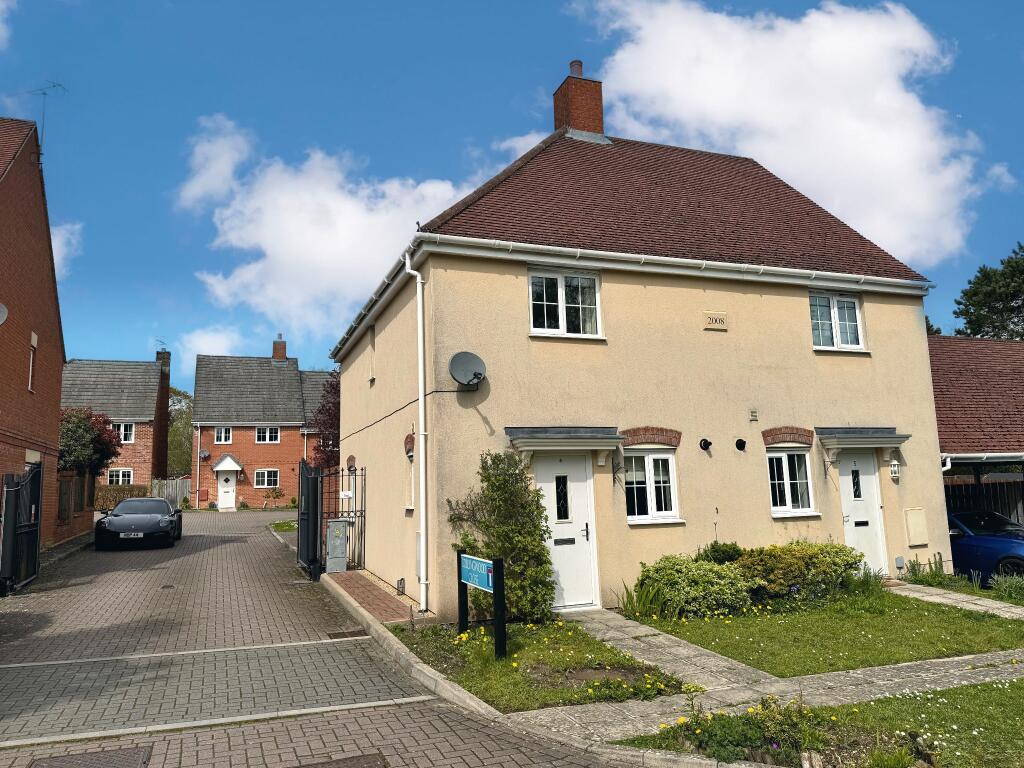 Main image of property: Whaddon, Collingwood Close, Salisbury, SP5 3FE