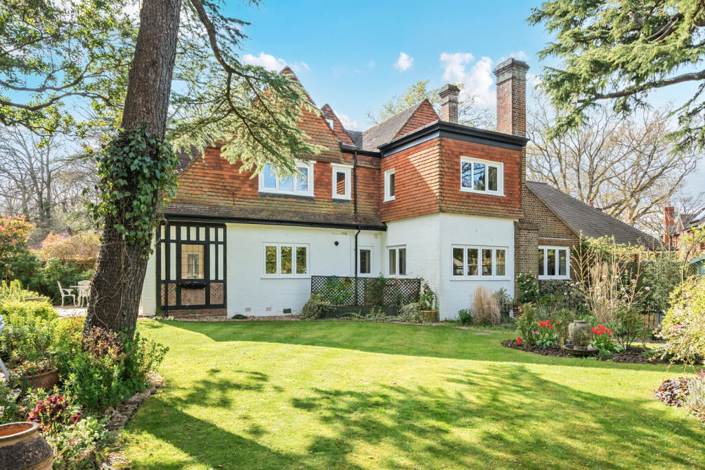 Main image of property: Burnhams Road, Little Bookham, KT23
