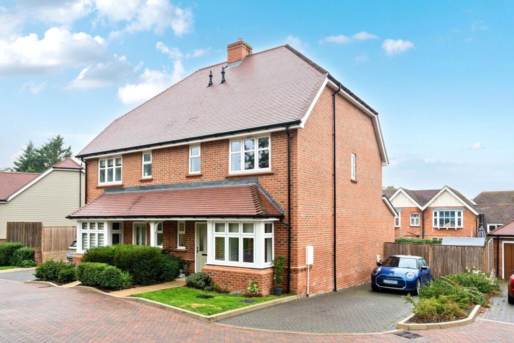 Main image of property: Clarence Mews, Leatherhead, Surrey, KT22