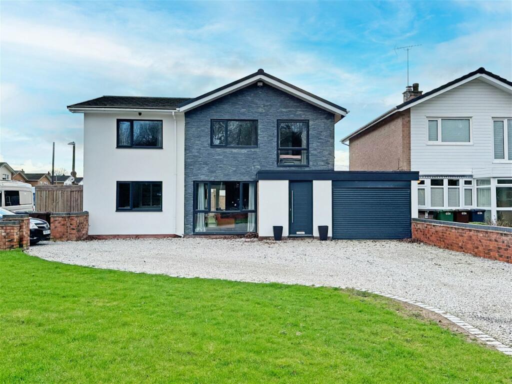5 bedroom detached house for sale in Hollywood Lane, Hollywood, B47 5PT, B47