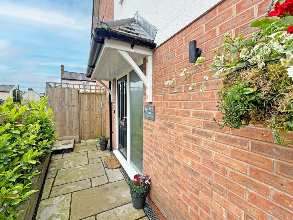 Additional property image - Chapel Drive, Wythall, B47 6JP