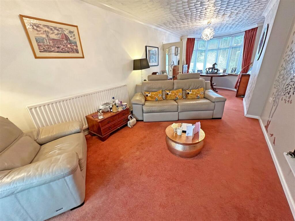 Additional property image - Middle Lane, Nr Wythall, Birmingham, B38 0DY