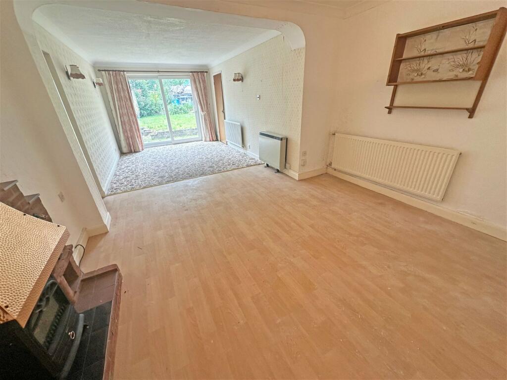 Additional property image - Creynolds Lane, Cheswick Green, Solihull, B90 4ET