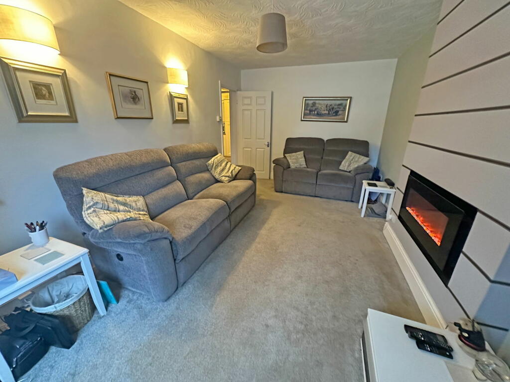 Additional property image - Redditch Road, Kings Norton, B38 8RD