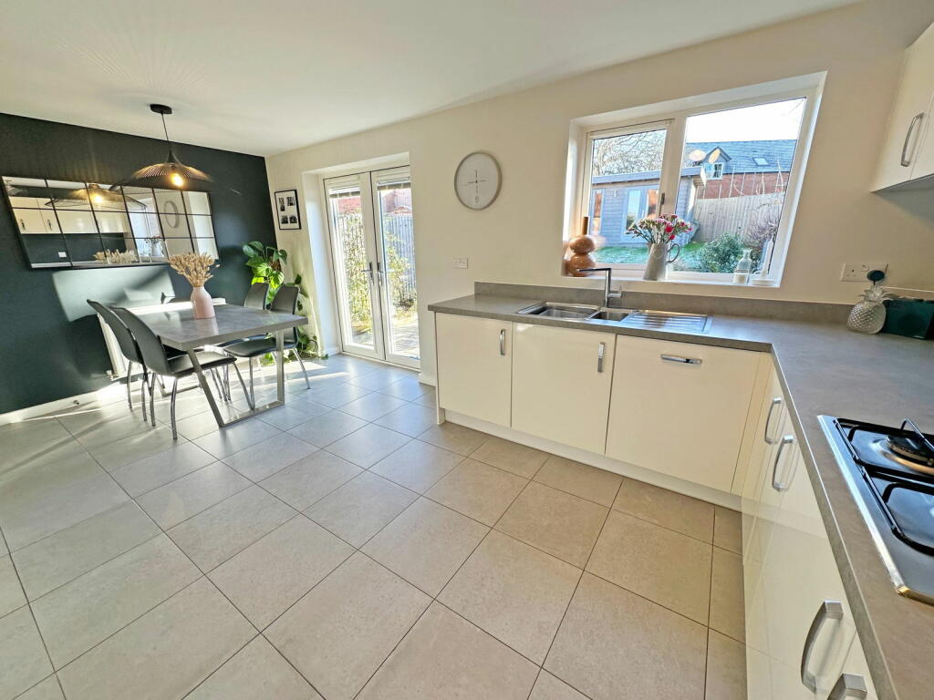 Additional property image - Pastures Drive, Tidbury Green, Solihull, B90 1US