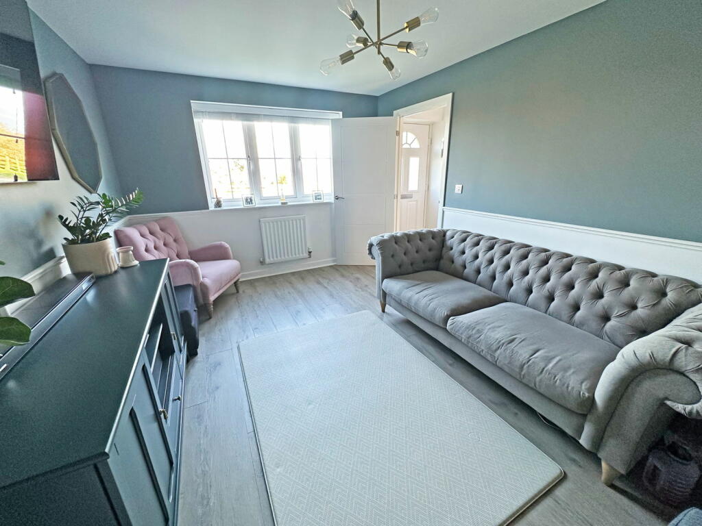 Additional property image - Pastures Drive, Tidbury Green, Solihull, B90 1US
