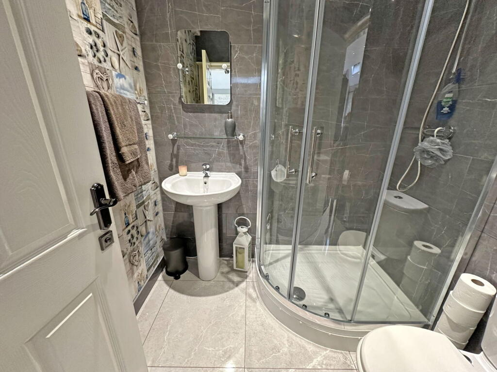 Additional property image - Knightsbridge Road, Solihull, B92 8RB