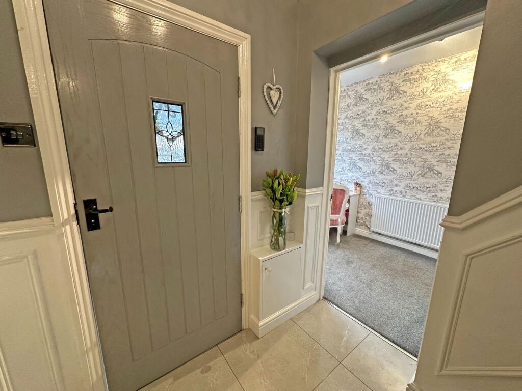 Additional property image - Knightsbridge Road, Solihull, B92 8RB