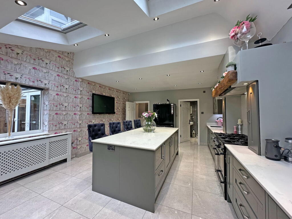Additional property image - Knightsbridge Road, Solihull, B92 8RB