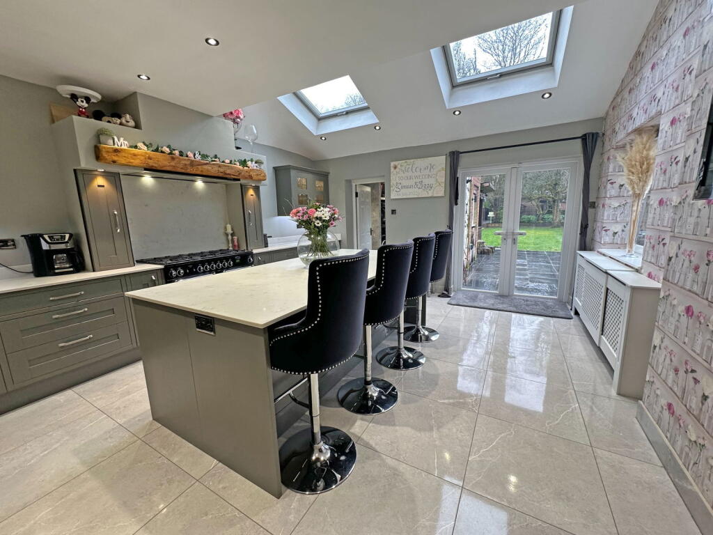 Additional property image - Knightsbridge Road, Solihull, B92 8RB
