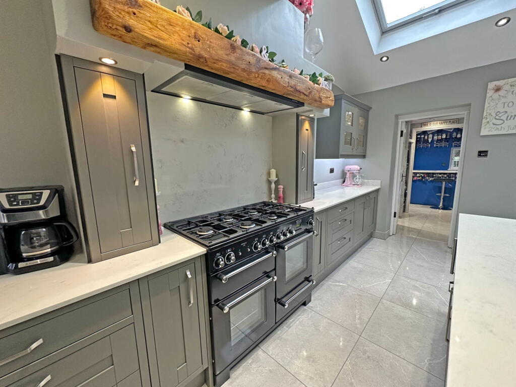Additional property image - Knightsbridge Road, Solihull, B92 8RB