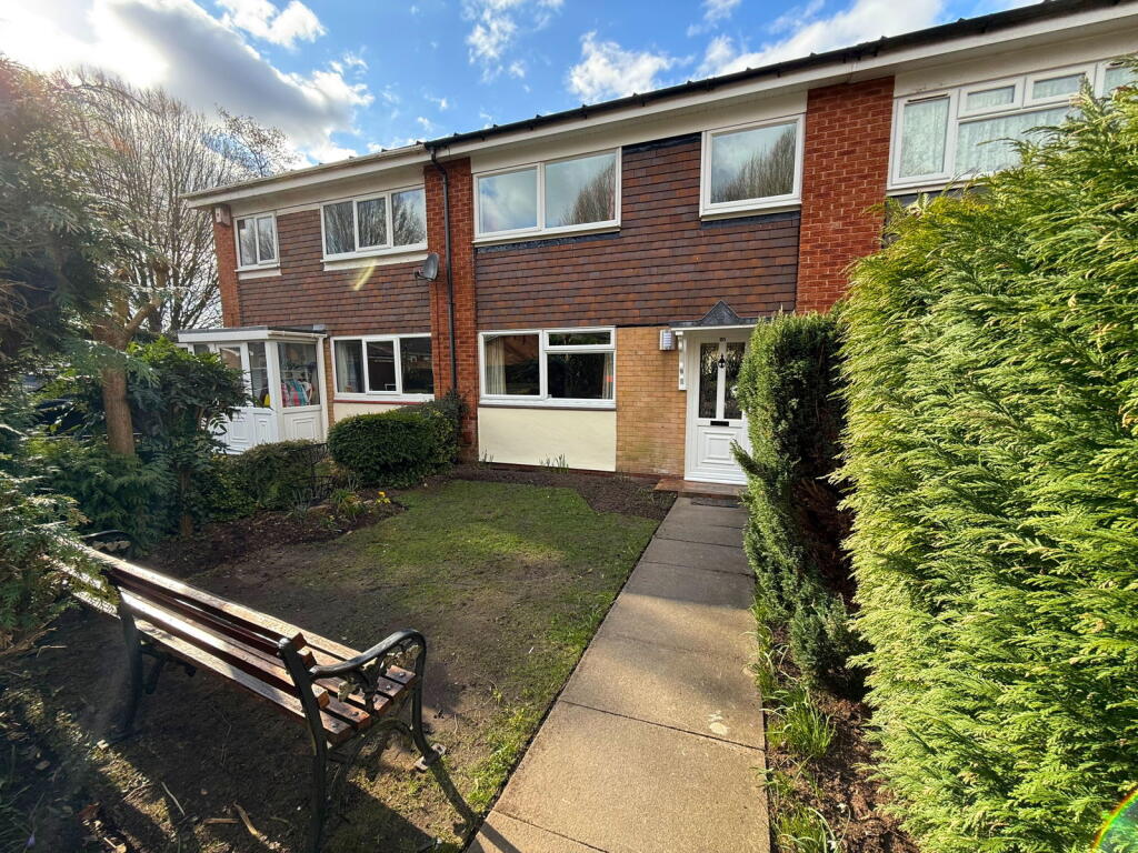 Main image of property: Woodloes Road, Shirley, B90 2RP