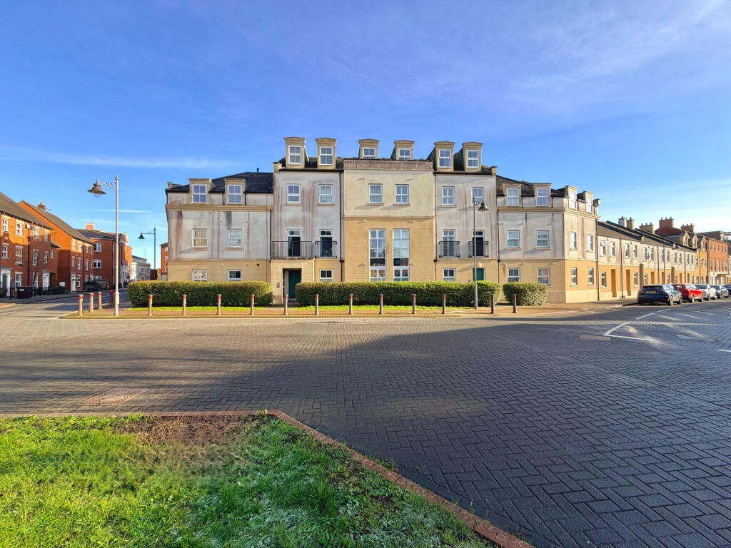 Main image of property: Rose Court, Dickens Heath, B90 1FH