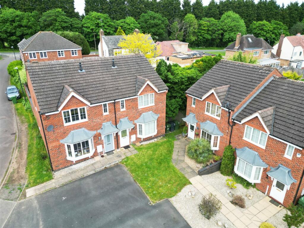 3 bedroom semidetached house for sale in Hollywood Drive, Hollywood