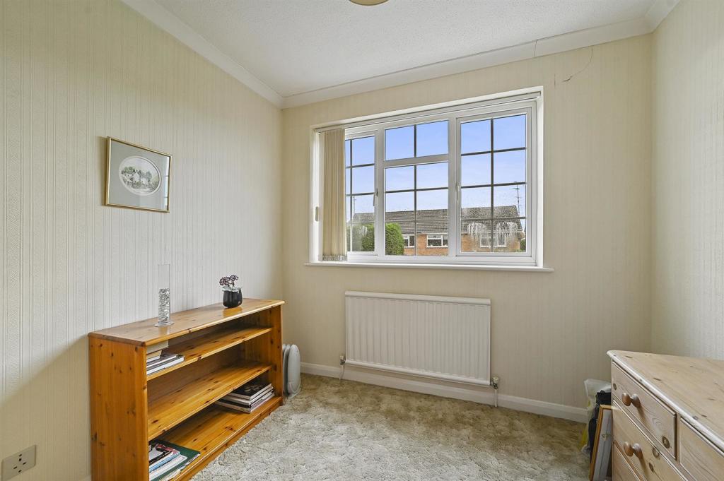 4 bedroom detached house for sale in Pottery Lane, Chelmsford, CM1