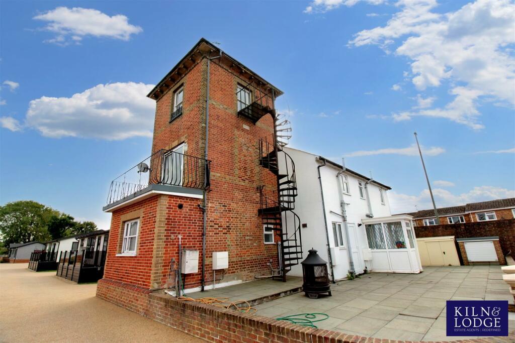 1 bedroom house for rent in Chertsey Lane, StainesUponThames, TW18