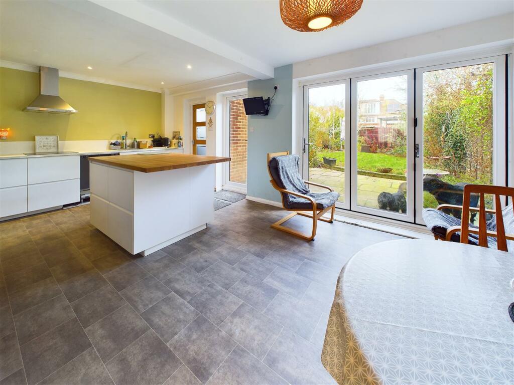 Additional property image - The Ridings, Chelmsford