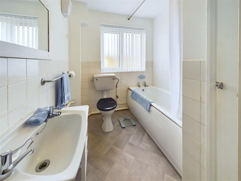 Additional property image - The Ridings, Chelmsford